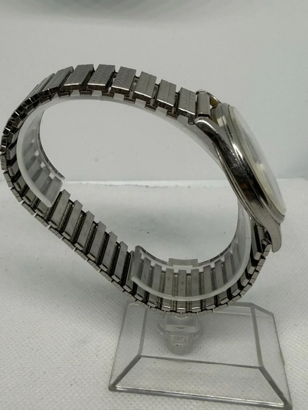 Visage Quartz Wristwatch Silver Dial Textured Center Roman Numerals 13370